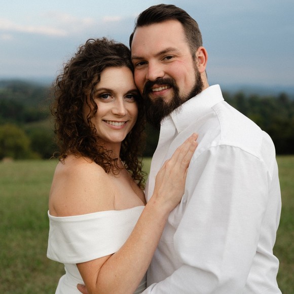 Meet your Posher, Kayla - Picture 1 of 1